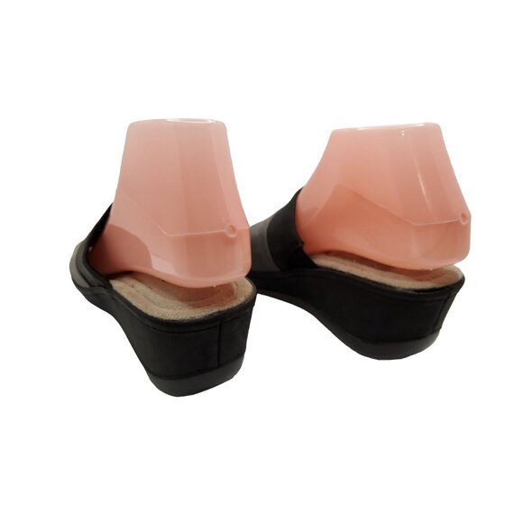 cliffs by white mnt. womens "farlie" slide on 2.25" wedge heel sandals. - Picture 4 of 6